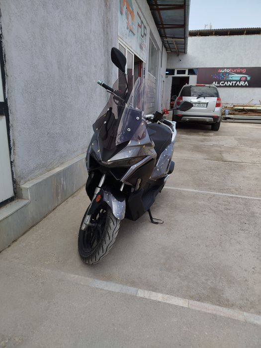 Скутер BONVI 150 куб,