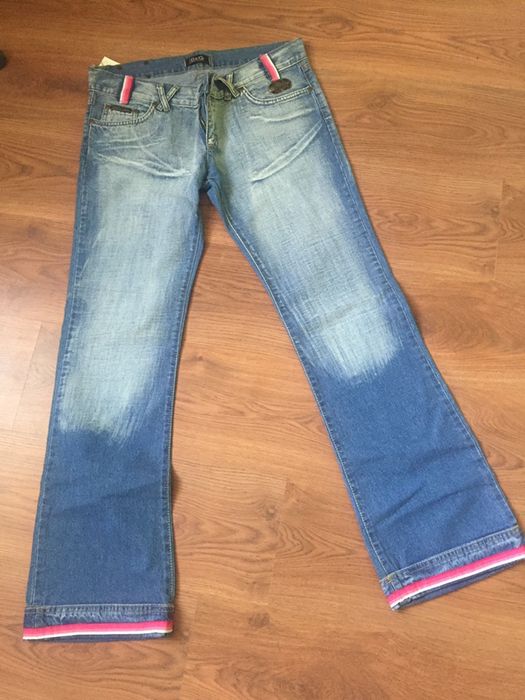 Продам джинсы