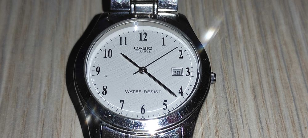 ceas de mana / dama / quartz  CASIO  MODEL : MTP 1141 P