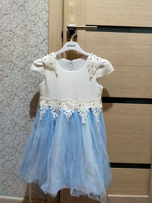 Платья нарядные для девочек