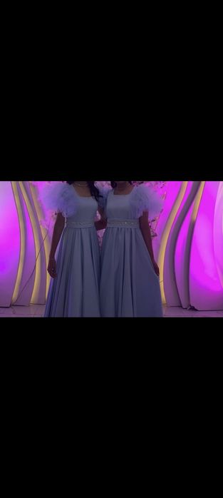 Екі көйлек сатылады