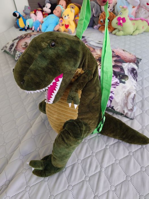 Динозавър раничка