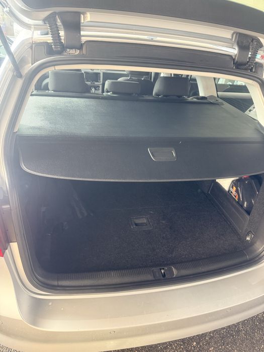 Vând Volkswagen Passat b7