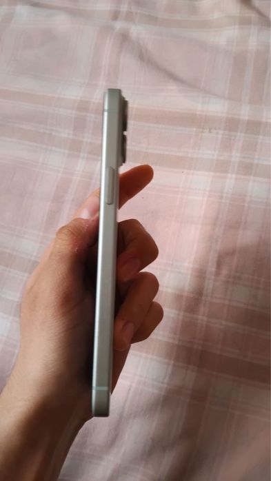 Iphone 15 plus в хорошом состояний