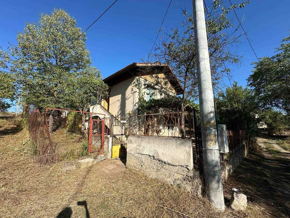 Продава се Къща в с. Голема Раковица, Област София-област - 106 кв.м за 1227 €/кв.м - Снимка #2