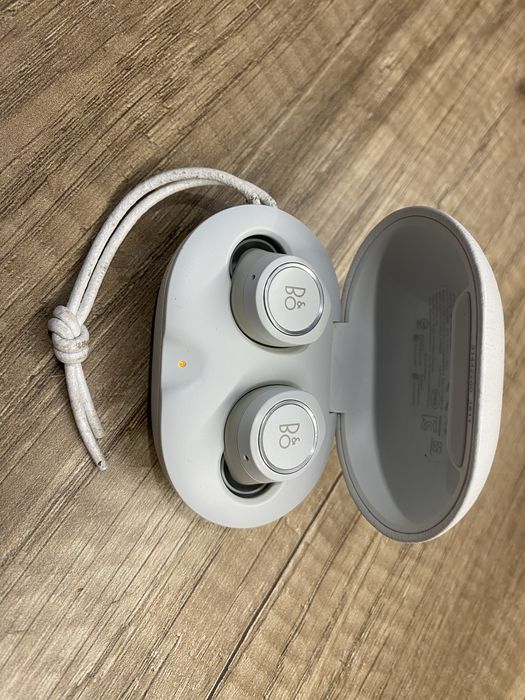 Безжични слушалки Bang & Olufsen Beoplay E8