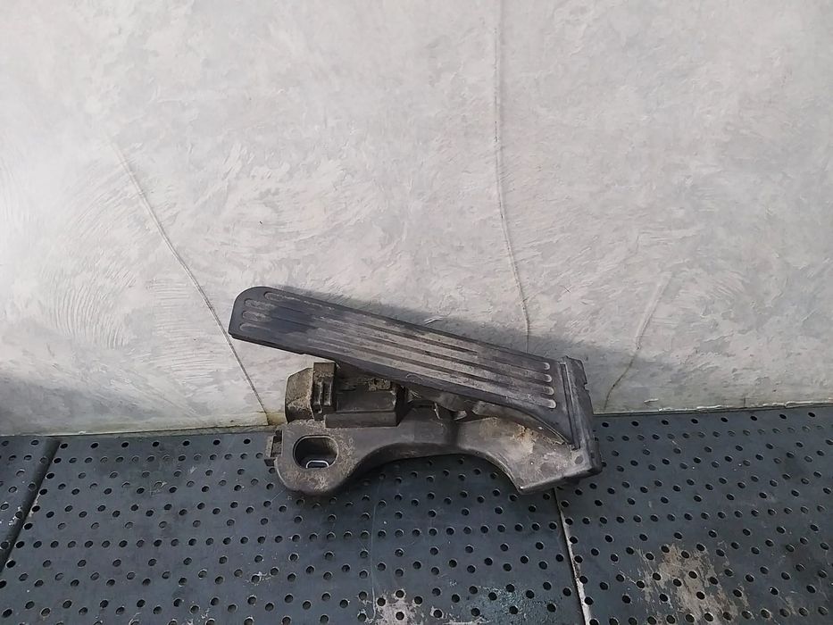 Pedala acceleratie 1.9 tdi vw caddy 3 1t1721503h 6pv00868900