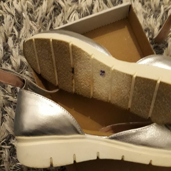 Sandale de primavara-vara,din piele naturala,aproape noii,mar36