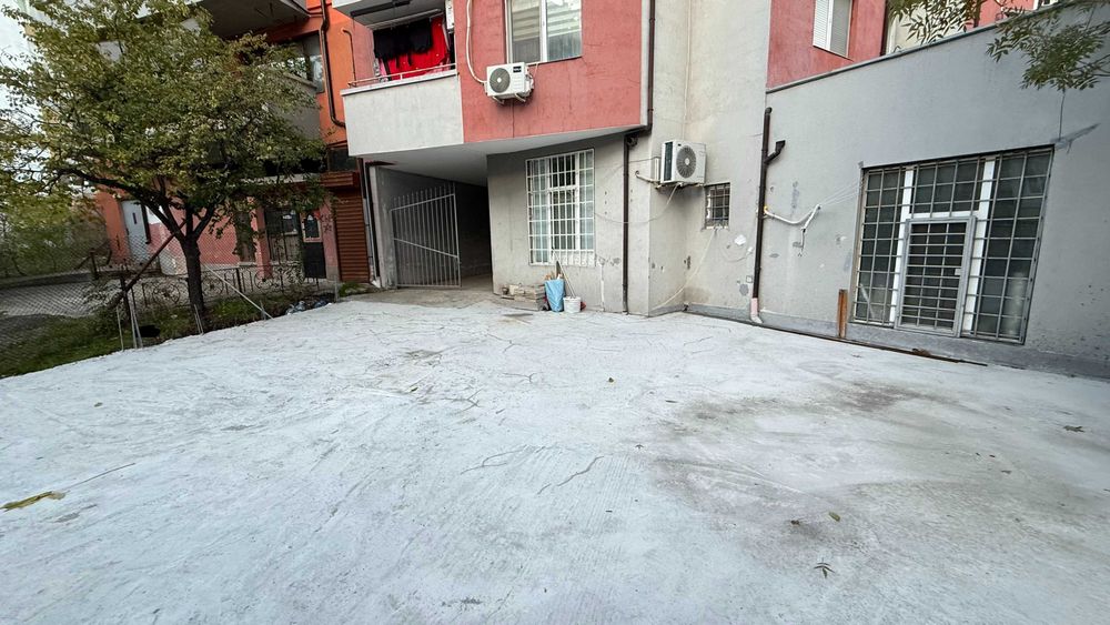 Под наем 4бр. паркоместа зона ”Б”, к/с ”М. Рудник”. в бл.205