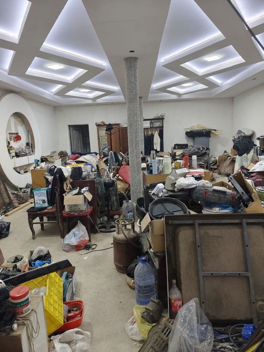 Сотилади еки вариант Коттедж 3суток 4хона евро бошидан 15000 дол колга