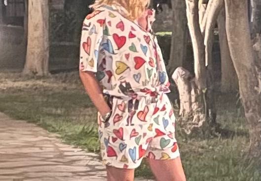 Продавам дамски комплект