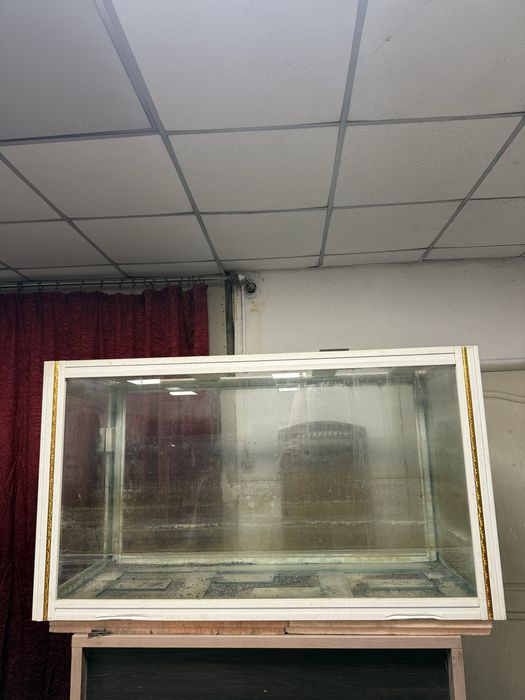 Аквариум 700л.