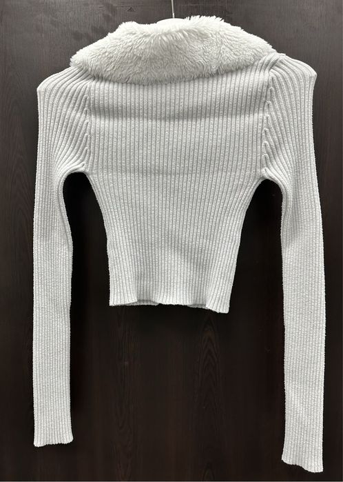 Дамска плетена блуза с пухкава яка – Terranova