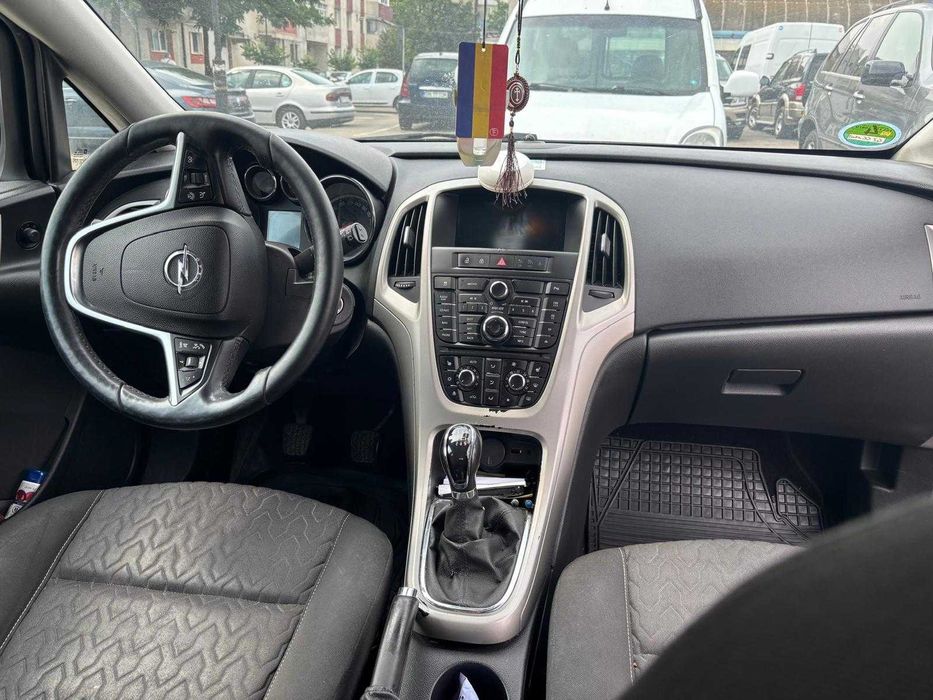 OPEL Astra 2013 — imagine 5