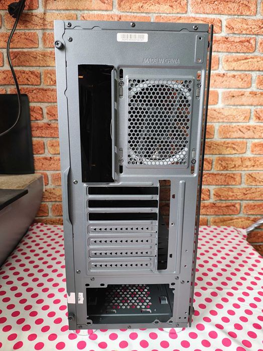 Carcasa PC MYRIA MY8737 RGB.