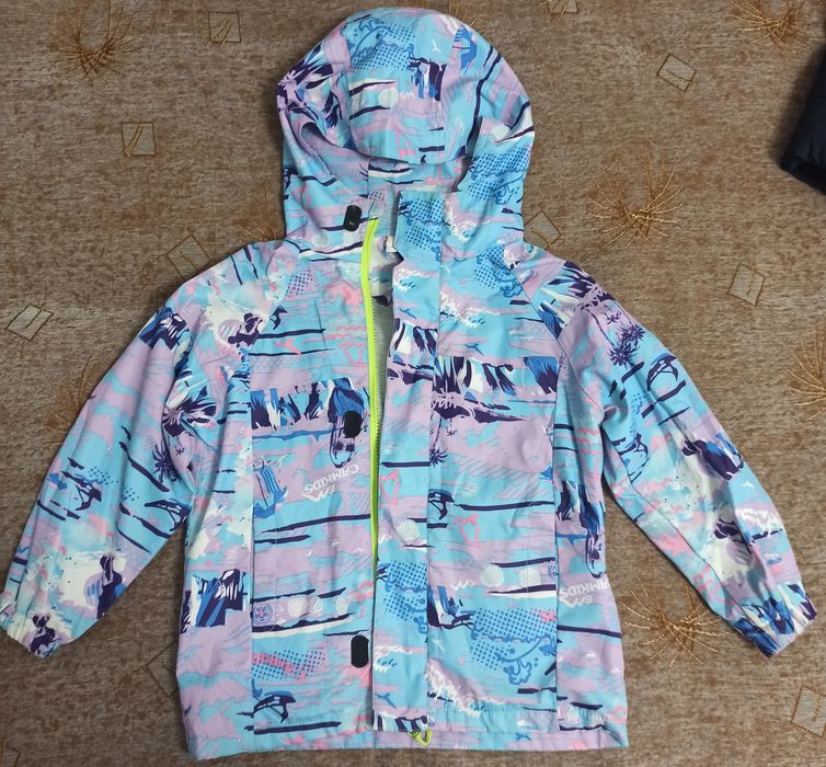 Недорого ветровки на х/б подкладе и дождевик на девочку 6