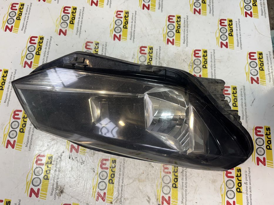 Far stanga dreapta VW Caddy 2015-2020