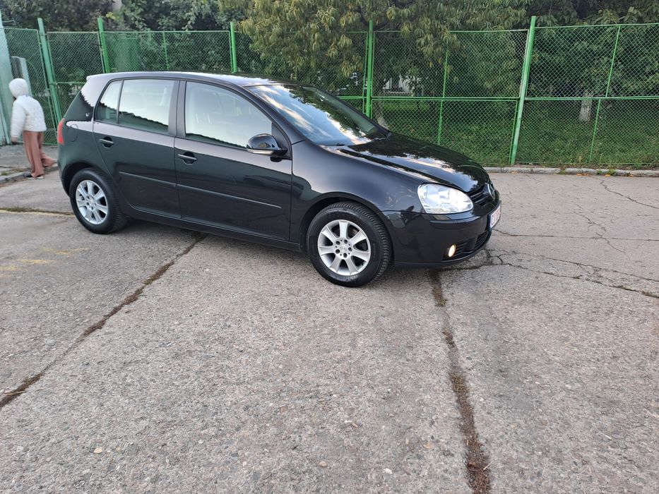 Bara fata,usi,faruri golf 5