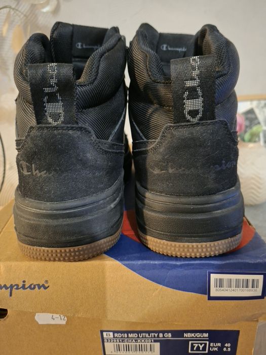 Зимни боти Champion