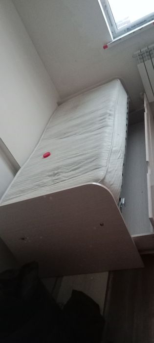 Продам кровать для спальни