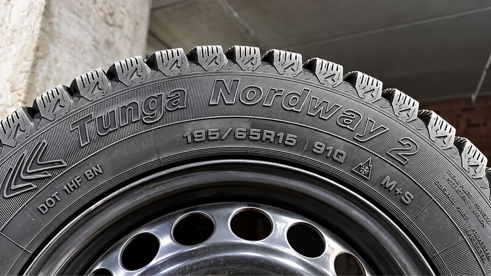Продам зимние шины Tunga Nordway2 на дисках!