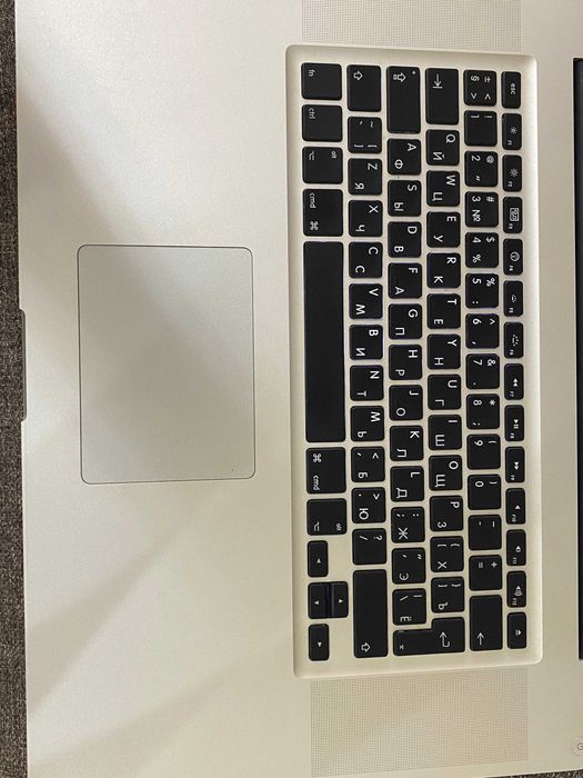 Apple MacBook Pro 17