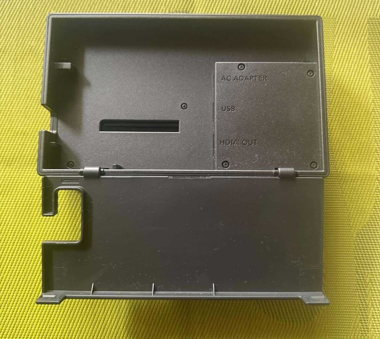 NINTENDO SWITCH (with neod red and neon blue joy cons)— Чисто нова!