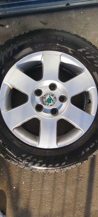 Jante aliaj Skoda Octavia 2  + anvelope iarnă Nokian