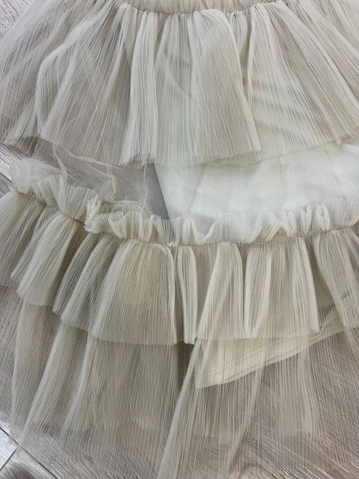 H&M бежева рокля