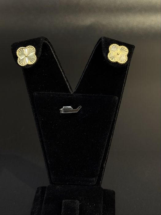 Золото 585  Серьги Масса: 1,65