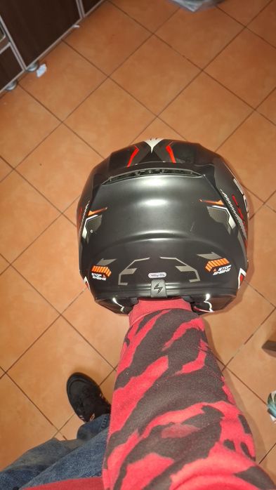 Vand 2 Casti : 1 Scorpion Exo 391 M : L si Awima M : S