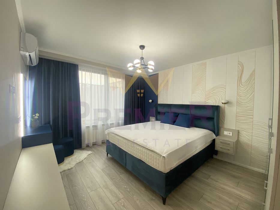 Дава се под наем Тристаен апартамент в София, Център - 90 кв.м за 1500 € - Снимка #6