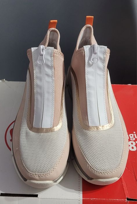 Sneakersi Rieker Antistress marimea 38