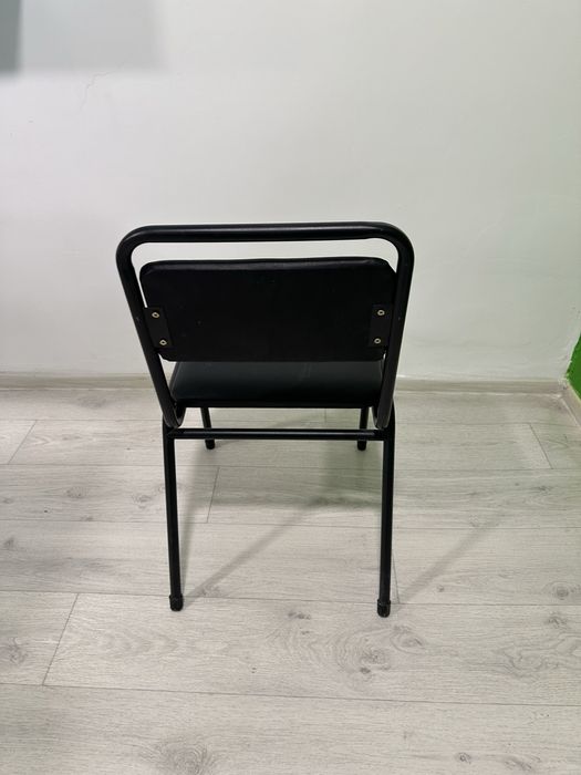 Продам стулья в отличном состоянии