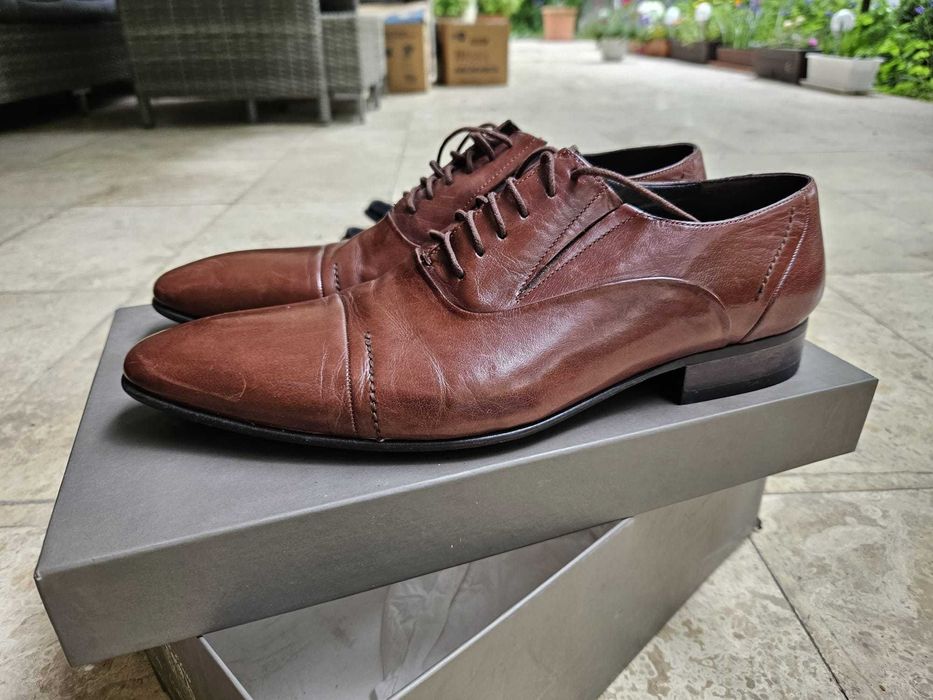Vand pantofi barbatesti din piele