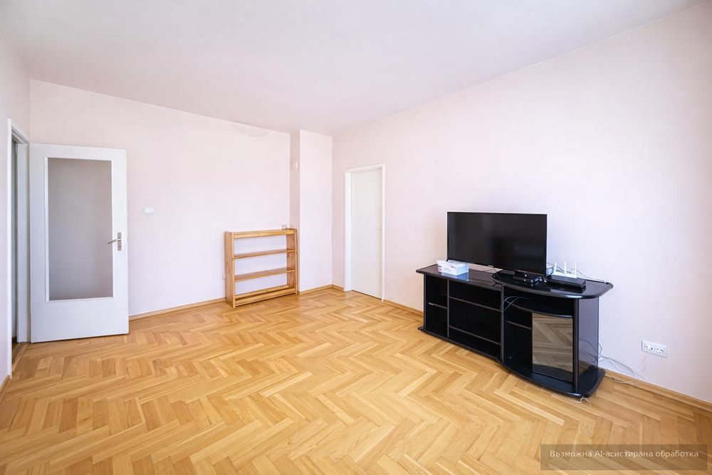 Дава се под наем Двустаен апартамент в Пловдив, Коматево - 68 кв.м за 359.04 € - Снимка #1