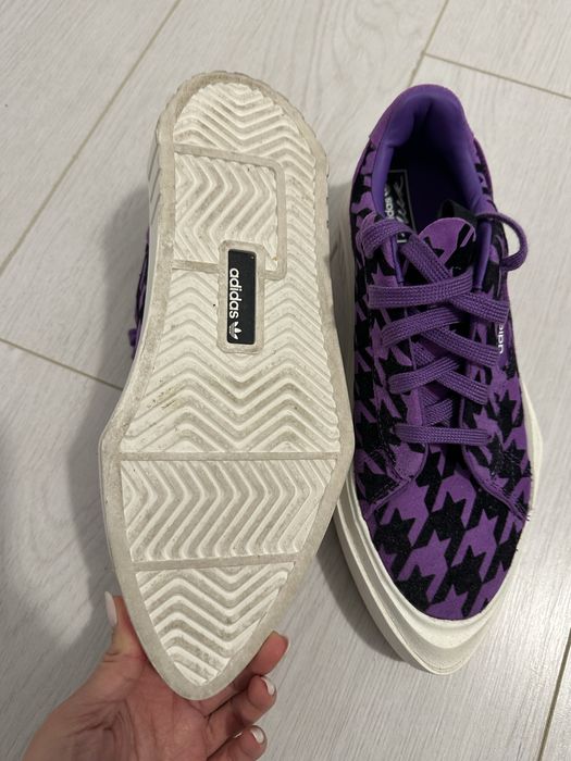 Adidasi Hypersleek