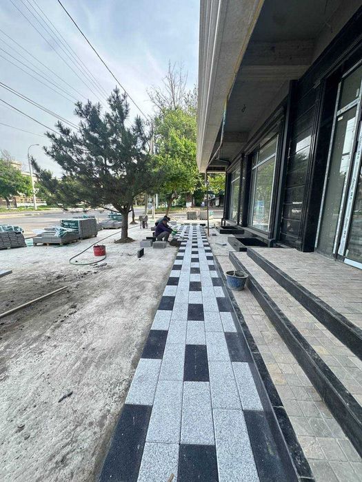 Бадамзар ул.Богишамол недалеко ботанический сад,САМПИ, 4 уровня 810кв
