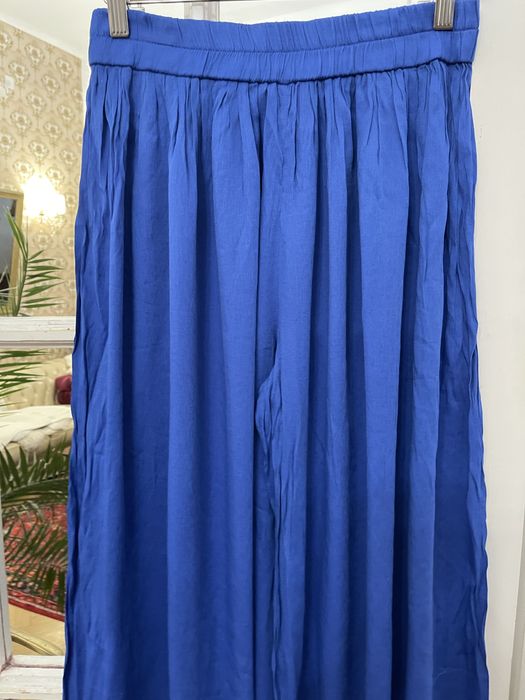 Pantaloni largi  Zara  superbi  mărimea  M/L