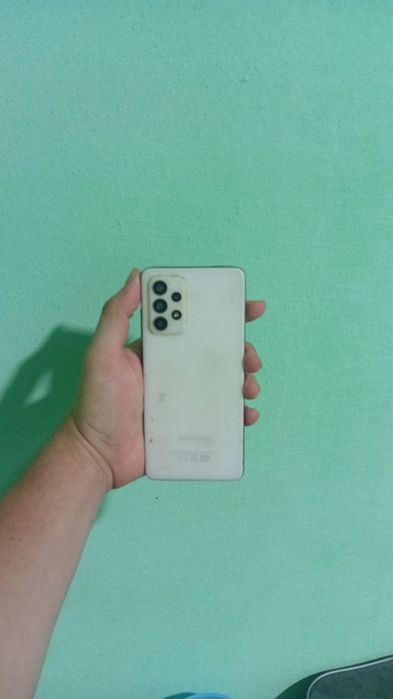 Telefon sotiladi
