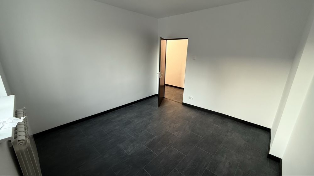 inchiriez apartament 2 camere decomandat OM renovat - totul nou