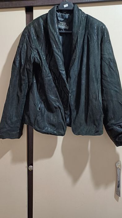 Джинсы юбки.худи.боди белье новое