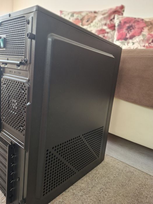 Carcasa Seriox ATX si sursa de alimentare PN1000M de 1000W 80 plus gold