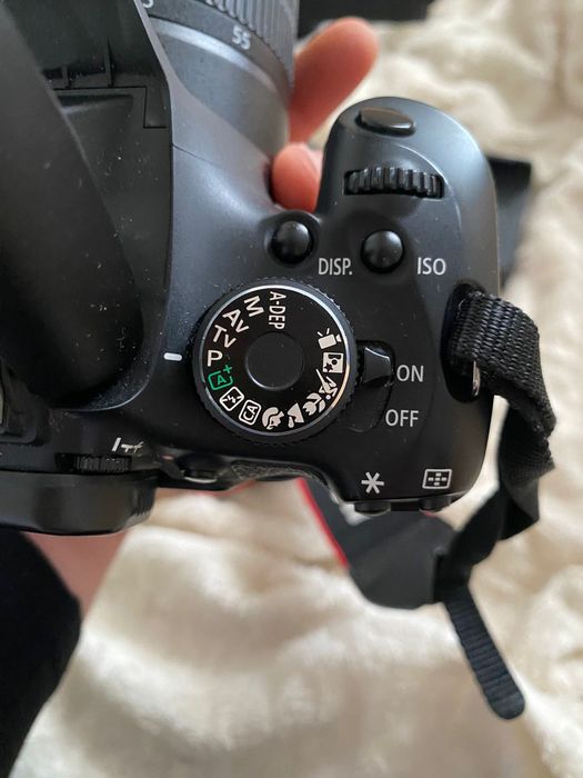 Продам фотоаппарат Canon EOS 600 D