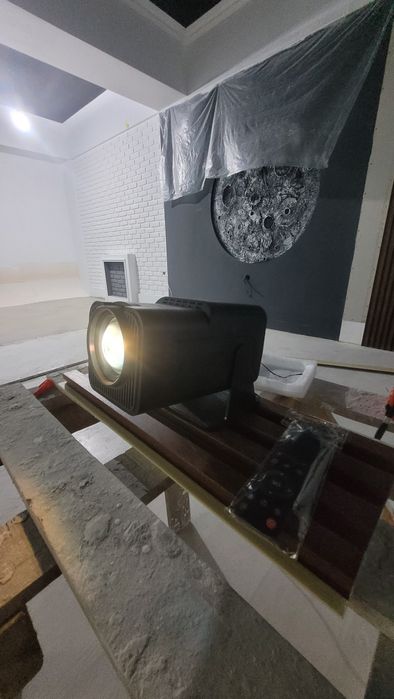 Proyektor 2k ultra hjd