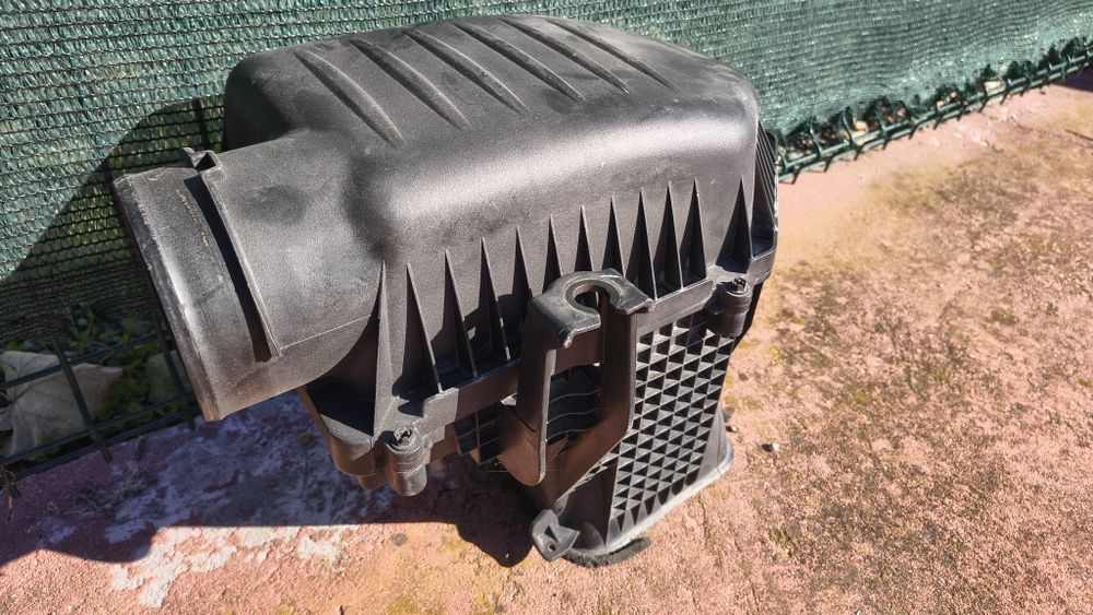 Bara față DODGE Challenger