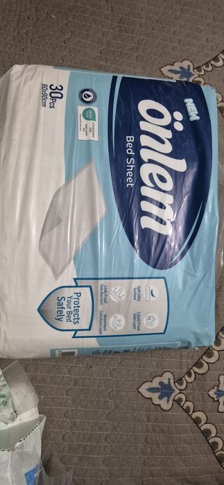 Одноразовые пелёнки,  Памперсы М