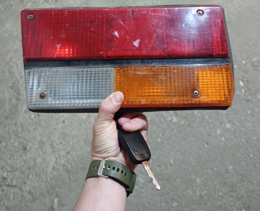Lampa stop Dacia 1310