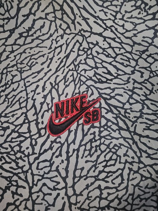 Nike SB Cement - Grey Elephant Print Windbreaker 2007