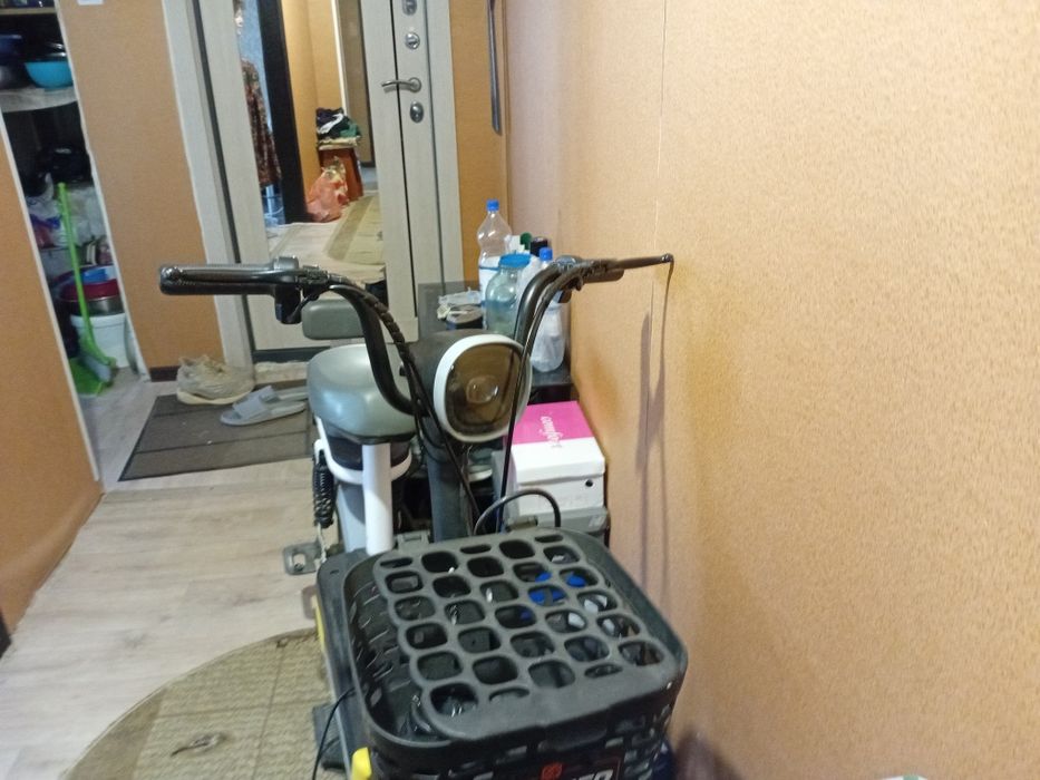Скутер 120 тысяч продаётся